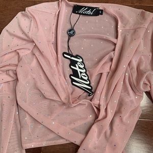 Motel Rocks: Yun Top Crystal